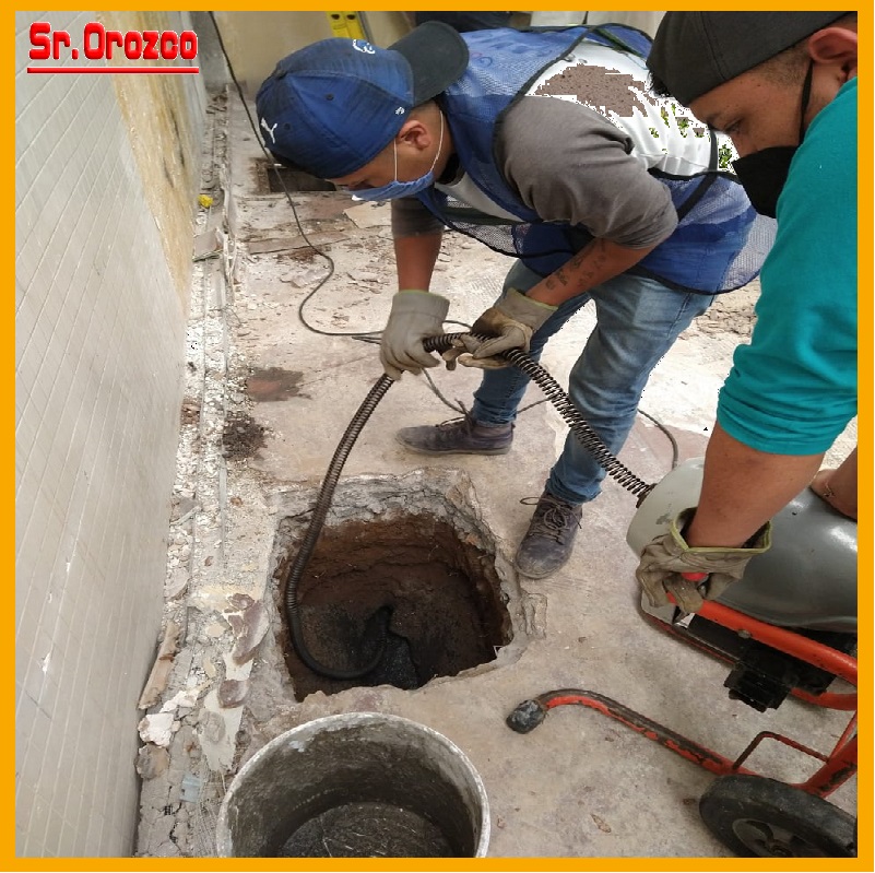 Mantenimiento y servicio de fontaneria desazolve destape de drenajes en la colonia Cuajimalpa